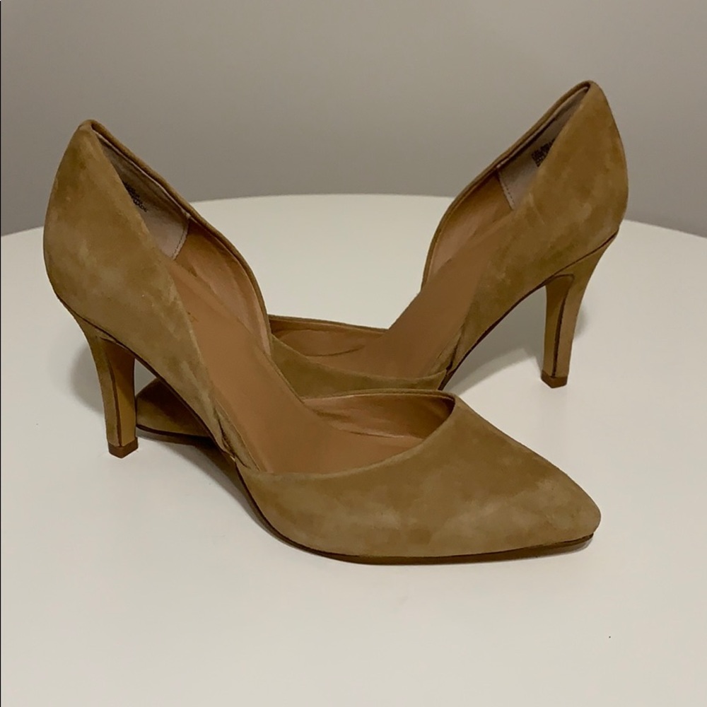 🐪 Camel-colored pumps by NINE WEST 🐪